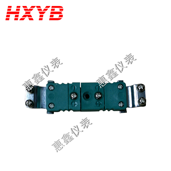 K����ɫ�ȵ�żС���ͷ